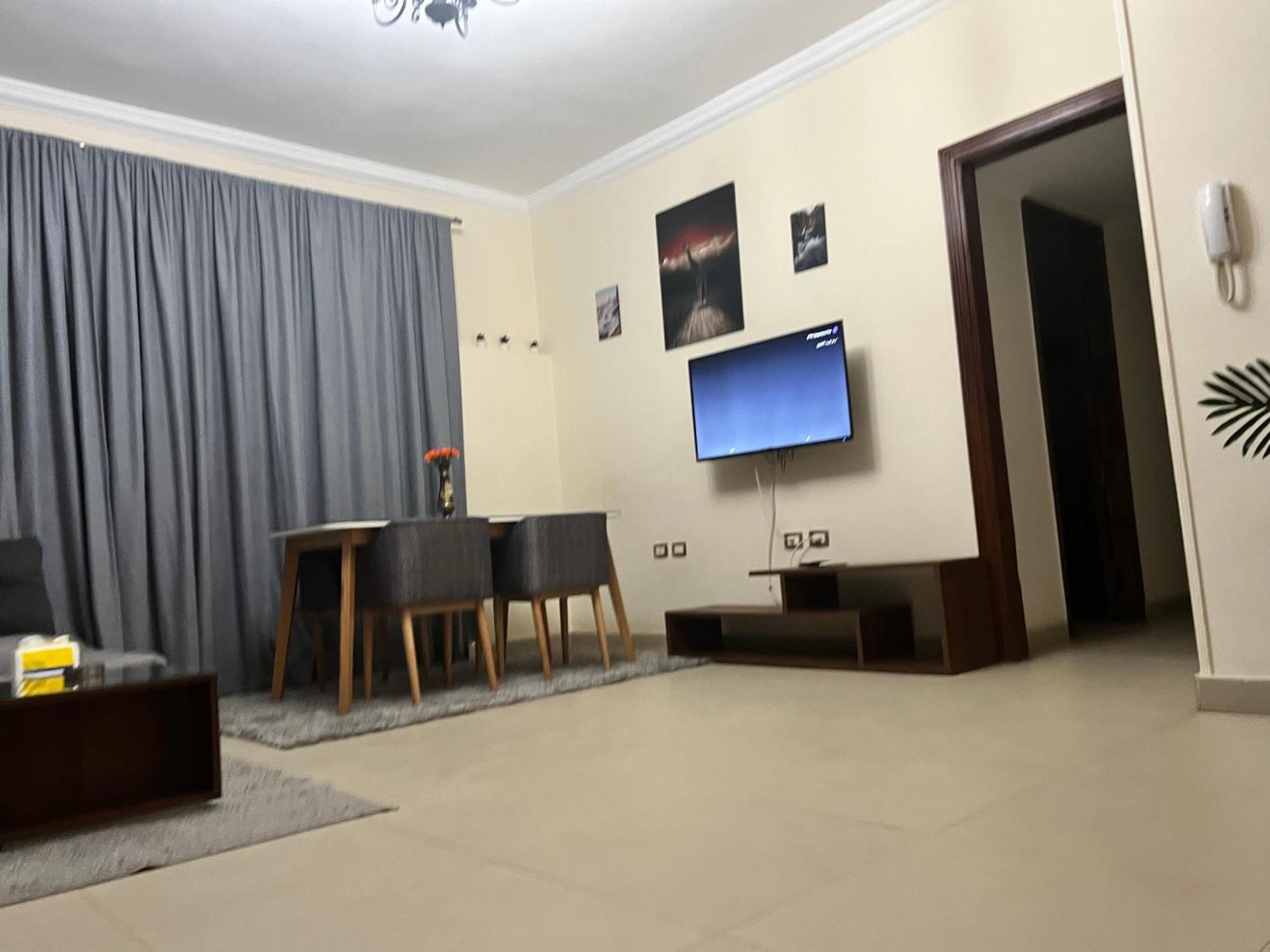 Hidden Gem With Pool Access In New Cairo Apartment Bagian luar foto